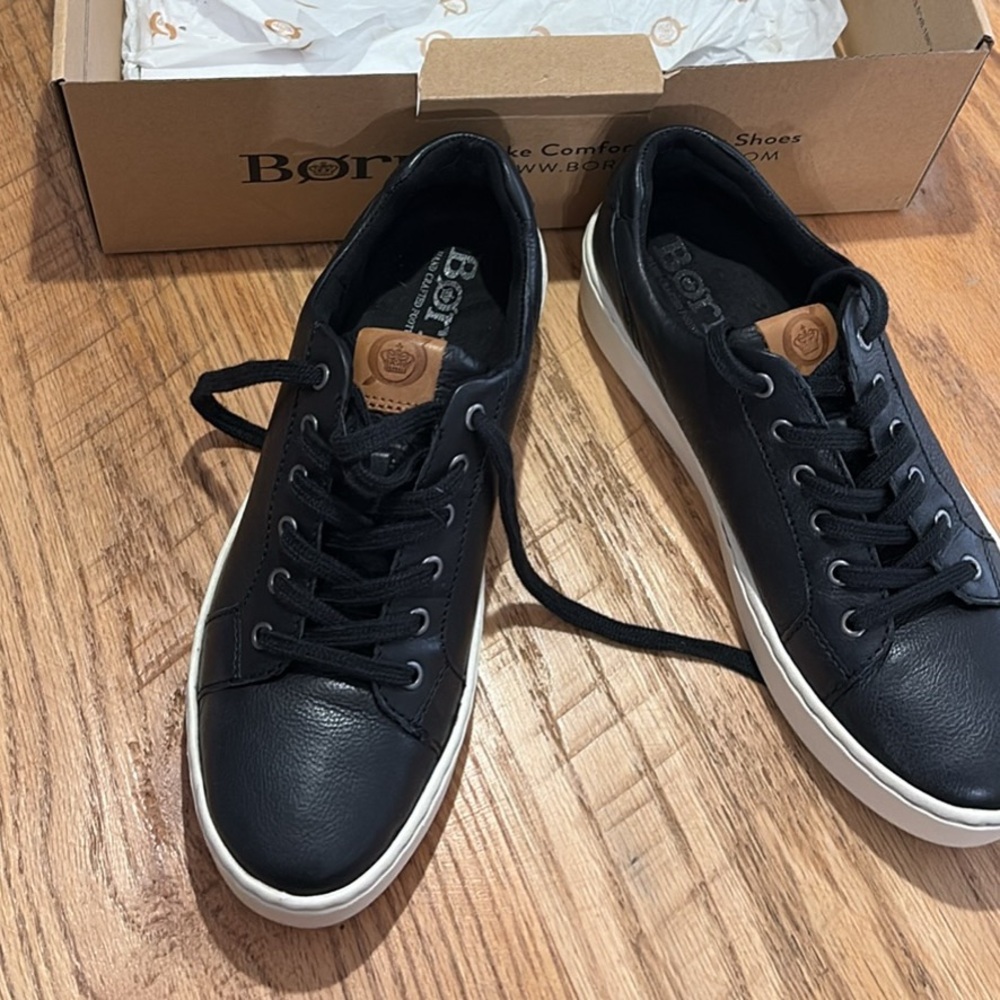 NEW Born Black Leather Women's Sneakers